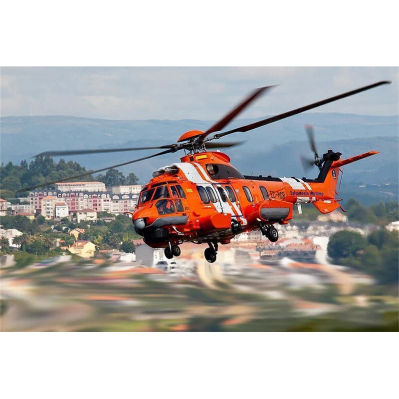 Helicóptero Fuselaje Clase 800 225 Naranja Blanco Super Puma Versión KIT