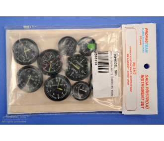SET D'INSTRUMENTS CHASSEURS RUSSES 39-45 1:3