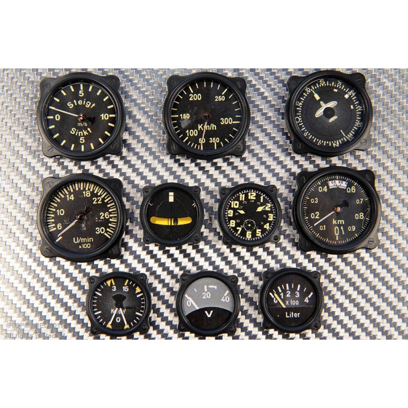 SET D'INSTRUMENTS AVIONS ALLEMANDS STORCH... 1:3