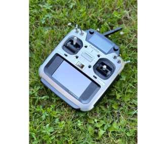 Futaba T26SZ Potless 2.4GHz FASSTest avec 3  R7214SB ( 2 offert )