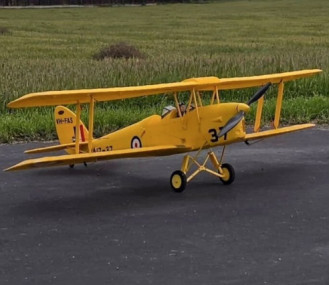 Avion Dynam Tiger Moth V2 Jaune Biplan PNP 1300mm
