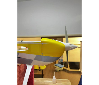 Avion Voltige Pilot RC - EDGE 540 – 39″ (1.0m), Jaune, Bleu, gris