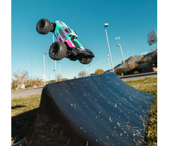 Arrma Mini Kraton 4X4 3S BLX 1/16 - Monster Truck RC Brushless - Rose (Pack Complet avec Batterie et Chargeur) ARA2508ST2