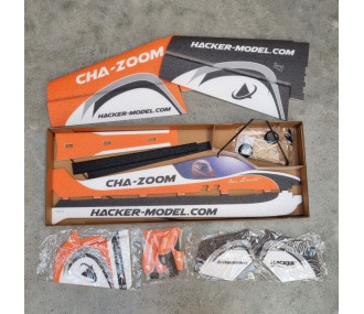 Avion Hacker model Cha-Zoom Action Jaune ARF env.1.00m